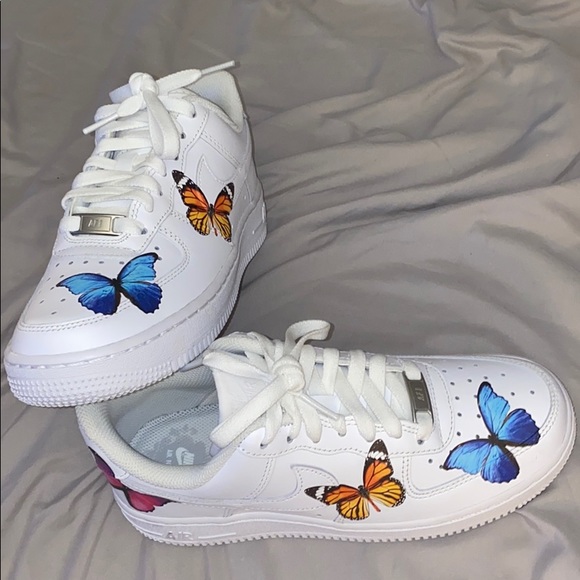 Nike Air Force 1 Custom Butterflies - Picture 1 of 3
